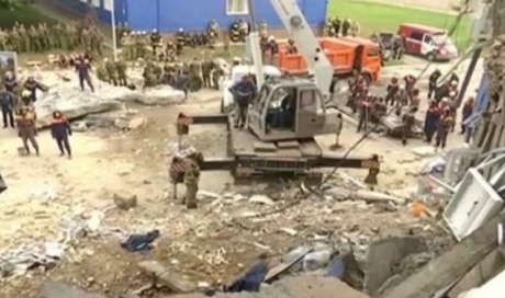 Семьям погибших при обвале казармы в Омске выплатят по 5,8 млн рублей, - Минобороны России