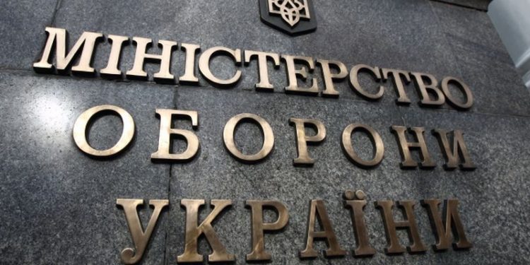 Под Киевом задержали солдата, сбежавшего с «калашом»
