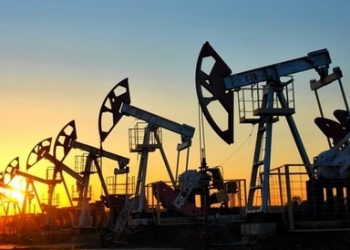 Цены на нефть увеличиваются на статистике из США