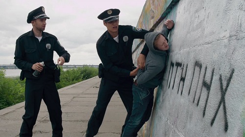 Студия «Мамахохотала» опубликовала серию сериала о новой киевской полиции
