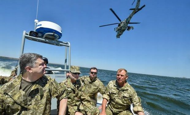 ВМС будут оснащены по стандартам НАТО, - Порошенко