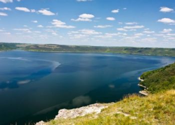 В Хмельницкой области в реке Днестр утонули мать и сын
