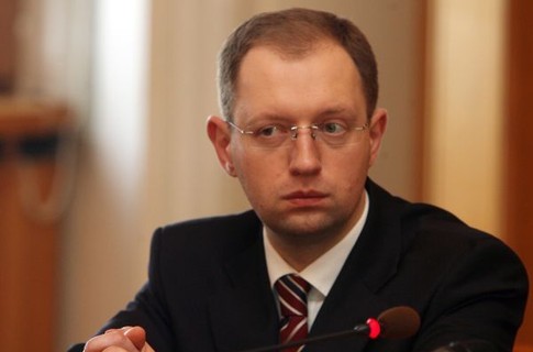 Кабмин выделил 50 млн гривен на создание карточек гражданина,- Яценюк