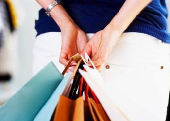 Стало известно, чем полезны походы по магазинам