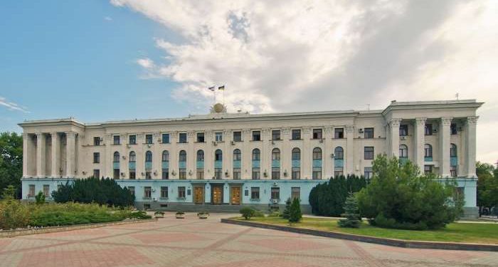 На пикет торговцев в Симферополе стянули силовиков