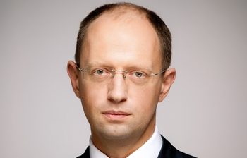В Украине разработают порядок индексации пенсий и зарплат, - Яценюк