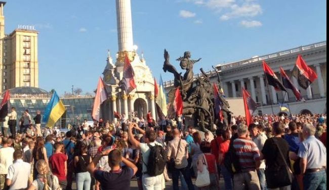 На Майдане завершилось вече «Правого сектора»