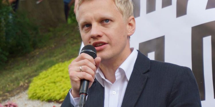 Шабунин считает, что Порошенко покрывает коррупционеров времен Януковича