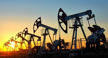 Стоимость нефти марки Brent упала ниже 53 долларов за баррель