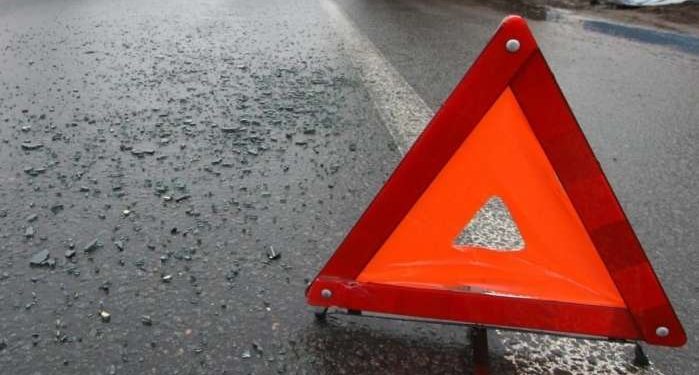 В Закарпатской области грузовик с людьми упал в пропасть