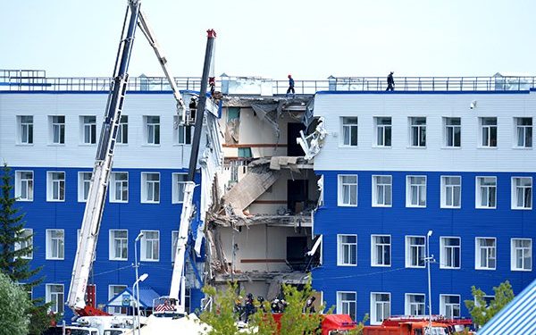 Полиция задержала подозреваемого в причастности к обрушению омской казармы