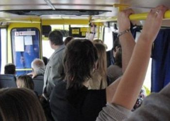 «Попрошайка» плюнула в лицо женщине за отказ в пожертвовании
