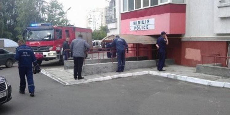 Напуганные взрывами львовяне сообщают оперативникам о подозрительных предметах