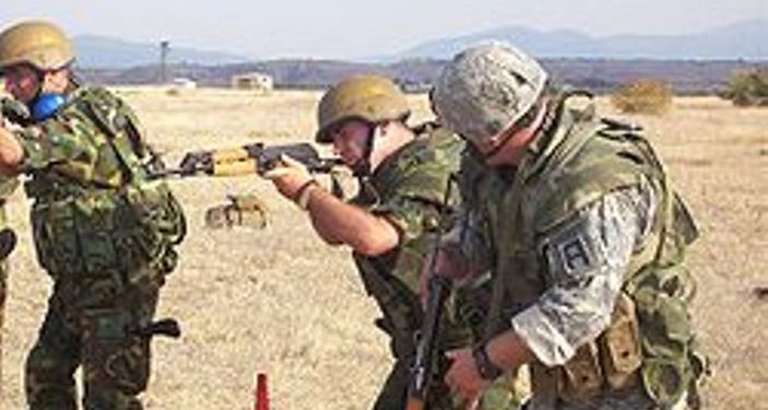 Македония ввела чрезвычайное положение, - пресса