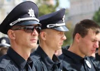 СМИ: В Хмельницком будут работать 250 полицейских