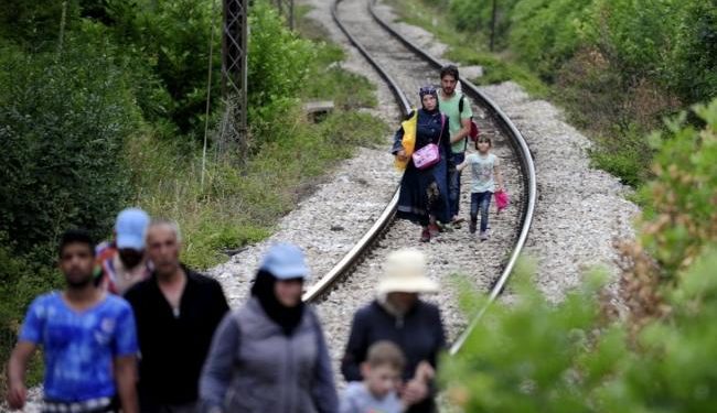 Венгрия привлечет армию для защиты границы от мигрантов