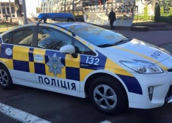 В Киеве оперативники задержали нетрезвого сотрудника прокуратуры за рулем