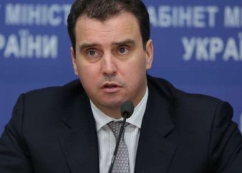Абромавичус инициировал отмену трудовых книжек