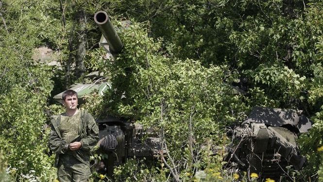 CМИ: В Станично-Луганском районе взорвали железнодорожный путь