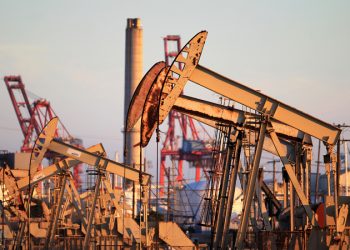 СМИ: Цена нефти снизилась до 40 долларов