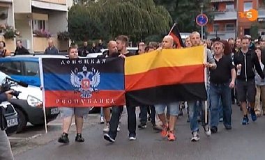 В Германии неонацисты вышли на марш с флагом ДНР