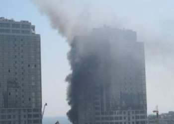 Курортный район Одессы окутан дымом из-за сильного пожара