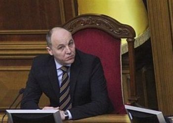Из России на Донбасс за два дня прошло 30 единиц боевой техники, - Парубий