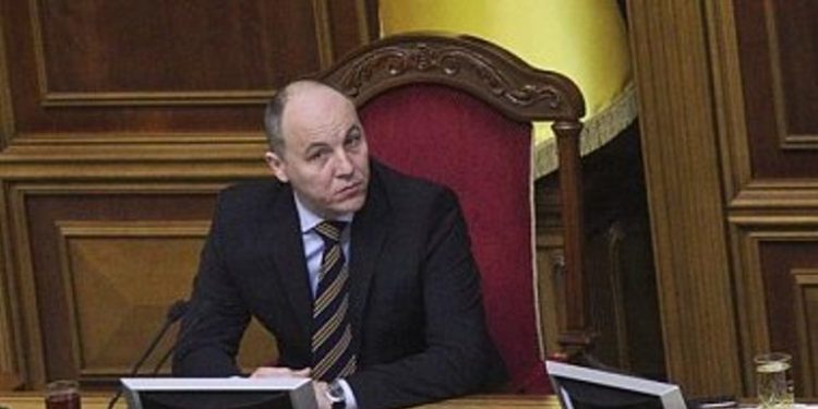 Из России на Донбасс за два дня прошло 30 единиц боевой техники, - Парубий