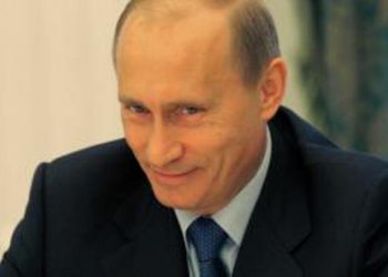 Порошенко назвал визит Путина в Крым вызовом для мира
