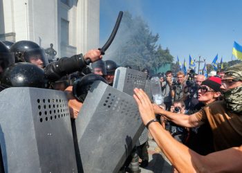 В результате взрыва под ВР ранены журналисты «5 канала» и ТСН