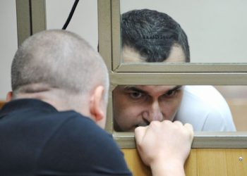 Режиссер Сенцов получил двадцать лет колонии за подготовку терактов в Крыму