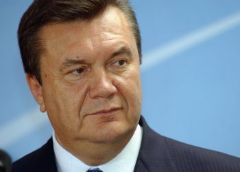 СМИ: Януковича официально вызвали на допрос