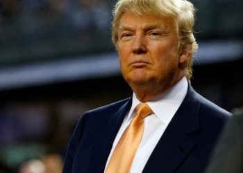 Дональд Трамп обвиняет Китай в обвале мировых рынков