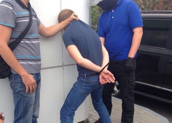Чиновник Киевского областного совета попался на крупной взятке