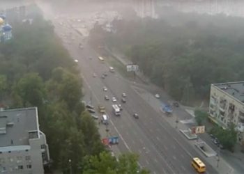 В трех районах Киева обнаружили превышение токсичных веществ в воздухе