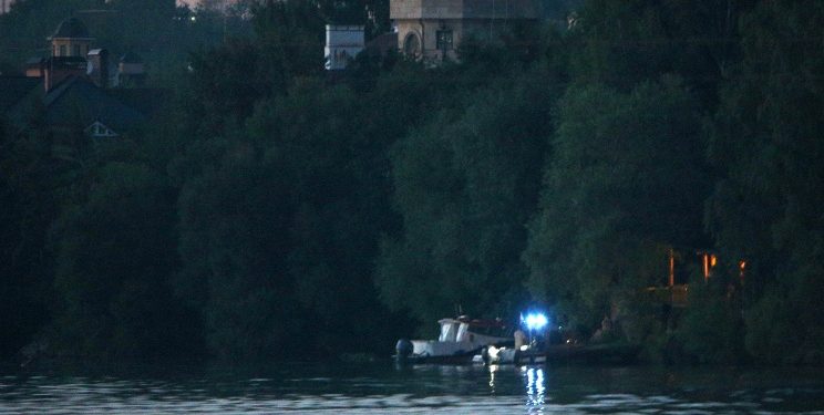 CМИ: Полет упавшего в Москву-реку вертолета не был согласован