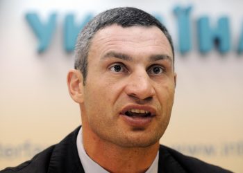 Кличко выразил недовольство темпами выделения земли бойцам АТО