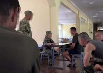 Днепропетровский военкомат направил необученных солдат на передовую