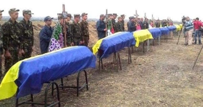 В Запорожье похоронили погибших под Иловайском и Дебальцево солдат АТО