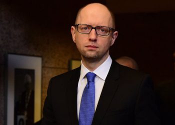 Яценюк прокомментировал дальнейшие действия Путина и их последствия