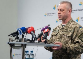 Президент Молдовы встретился с протестующими в Кишиневе
