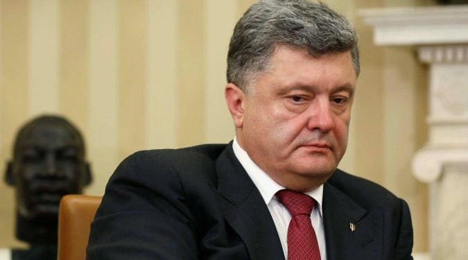 Блокада Крыма вернет полуостров в состав Украины, - Порошенко