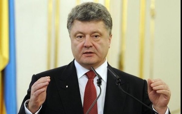 Порошенко выступил против возможности продолжить Минский процесс в 2016 году