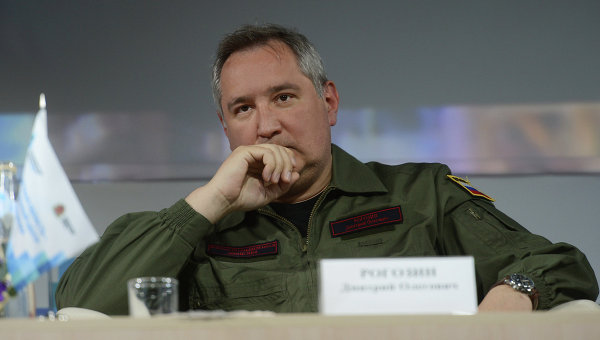«Бандеровцы всегда были первыми в пытках пленных», - Рогозин о Яценюке