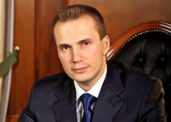 В Украину прилетел Александр Янукович