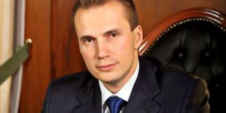 В Украину прилетел Александр Янукович