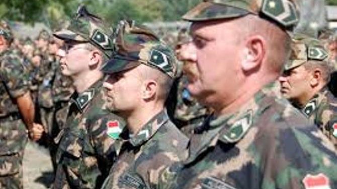 Венгерская армия будет проводить обучение для защиты от беженцев