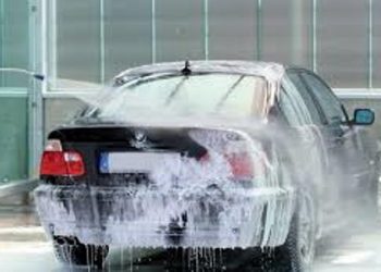 Сотрудник автомойки в Черкассах угнал авто у клиента