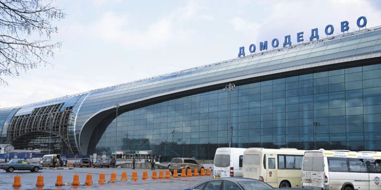Из-за пожара в аэропорту Домодедово задержали 11 рейсов