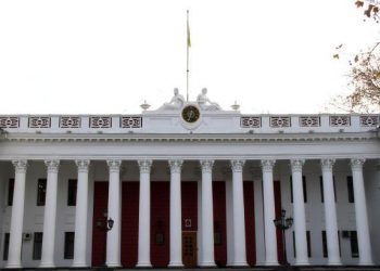 На заседании одесского городского совета случилась потасовка